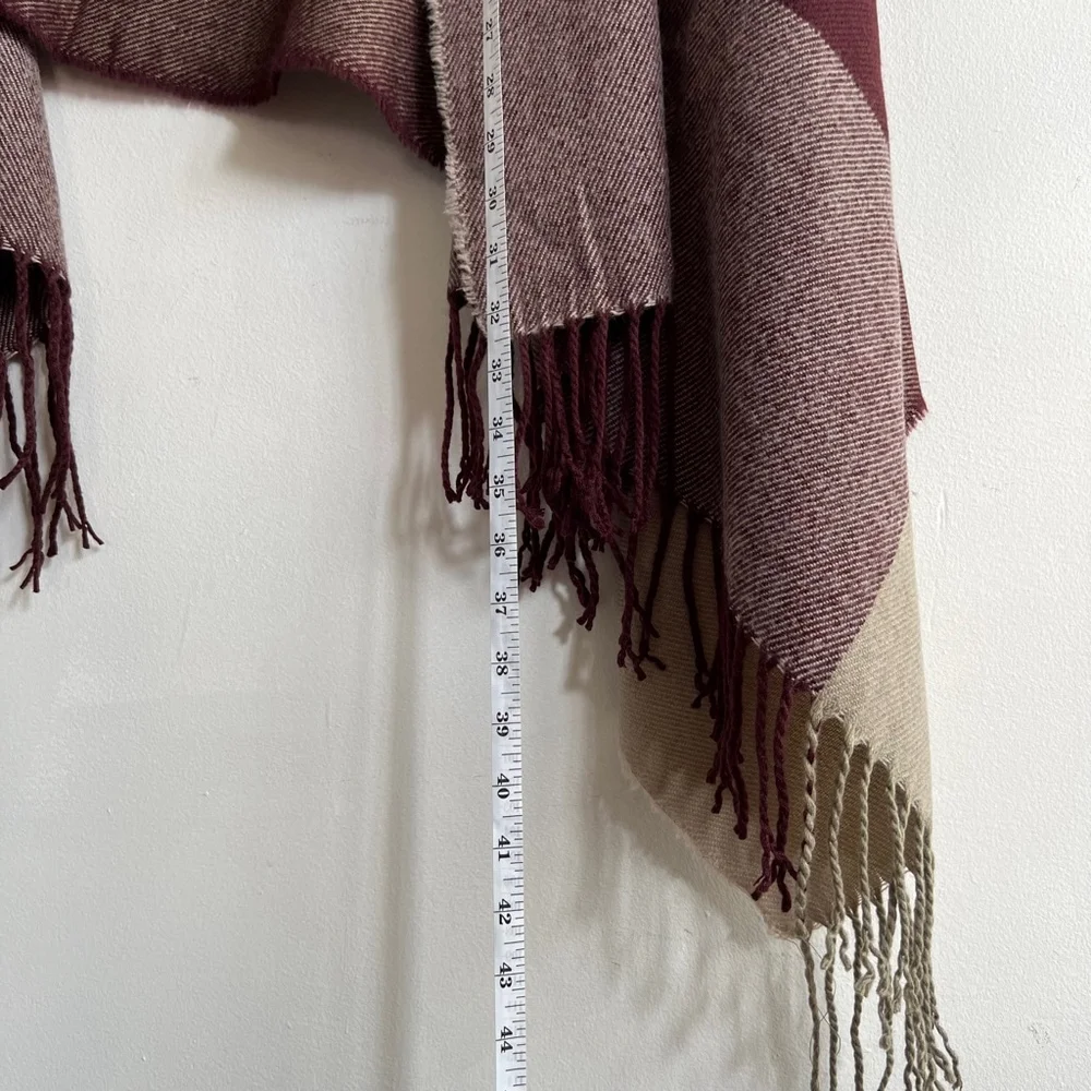 Women's by harve benard Burgundy & Beige One Size Scarf